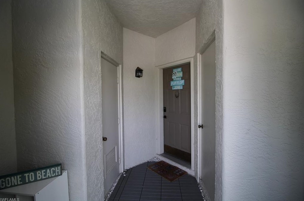 3323 Olympic Dr #712, Naples, FL 34105