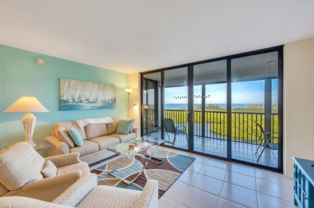 17 Bluebill Ave Apt 904, Naples, FL 34108