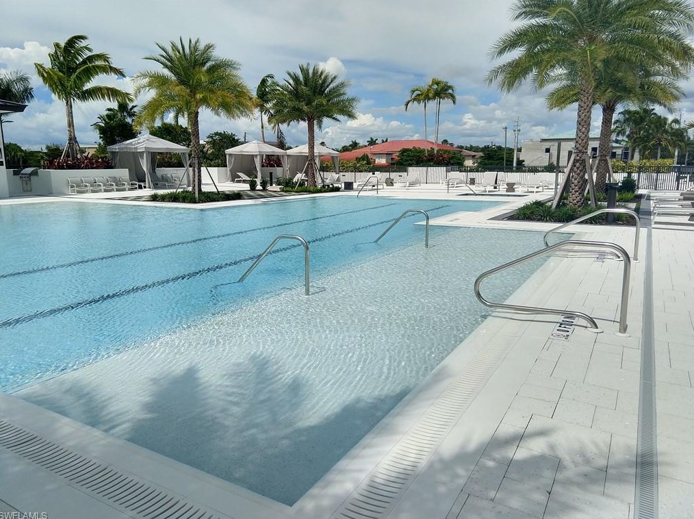1111 Central Ave #504, Naples, FL 34102