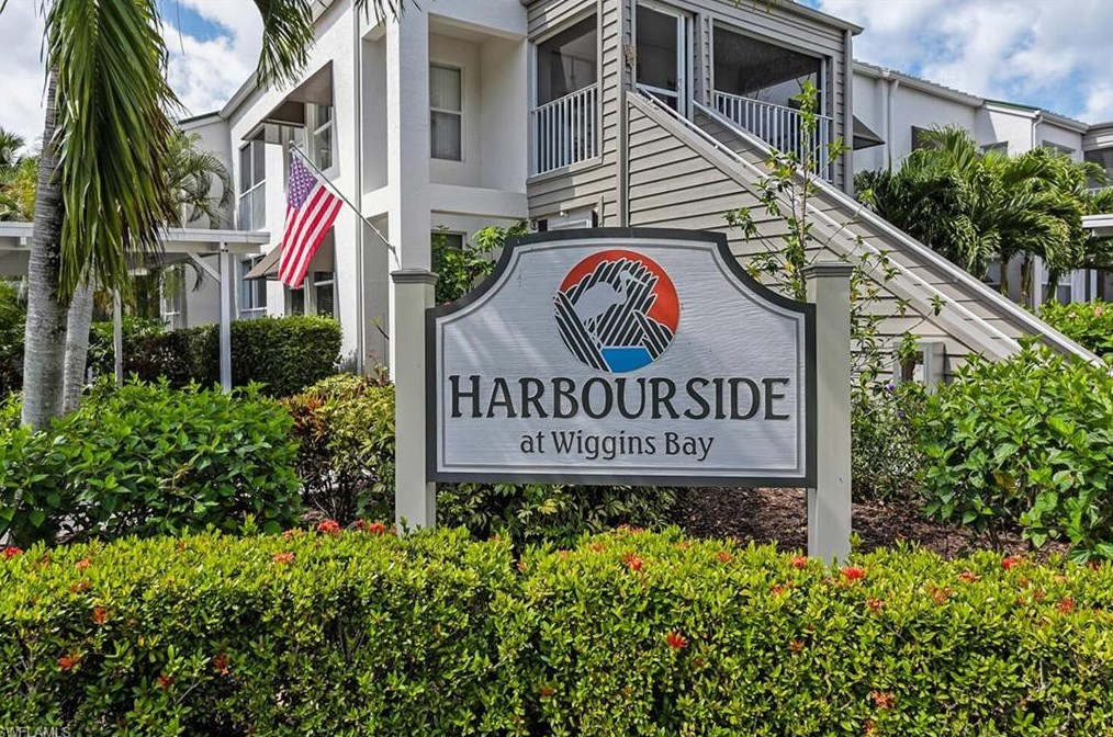527 Club Side Dr #2-527, Naples, FL 34110