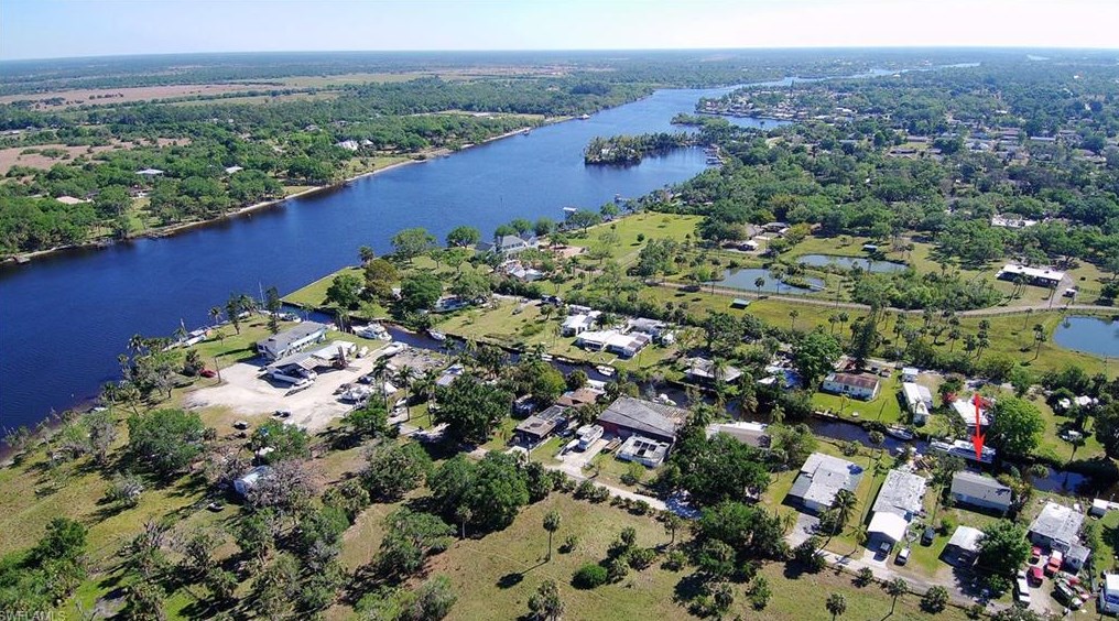 2248 Marina Park Dr, Fort Myers FL  33905-4799 exterior