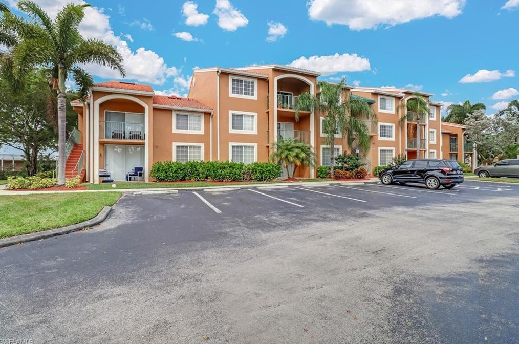 1190 Wildwood Lakes Blvd #306, Naples, FL 34104