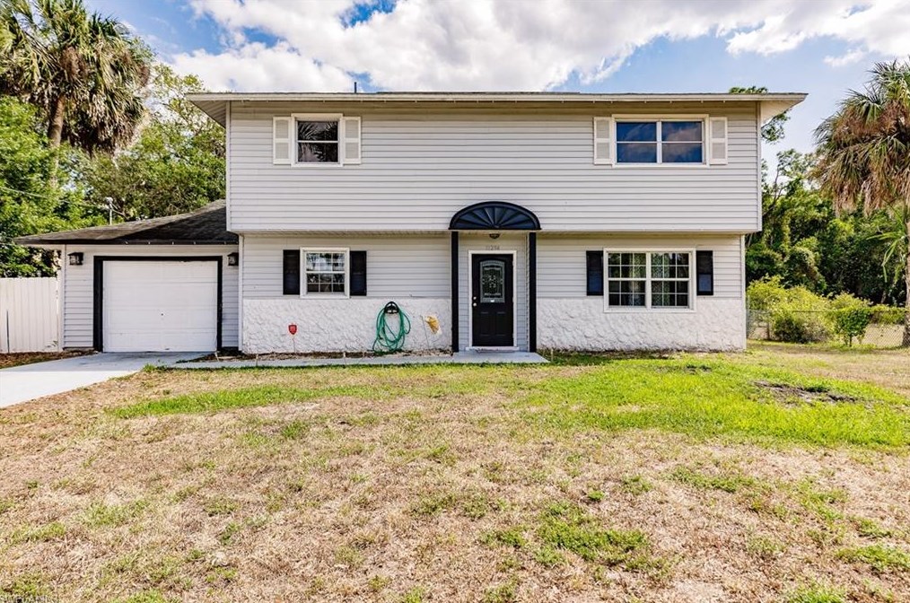 11294 Chattahoochee Dr, Fort Myers, FL 33917-4232