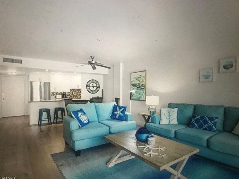 5 Bluebill Ave Apt 208, Naples, FL 34108