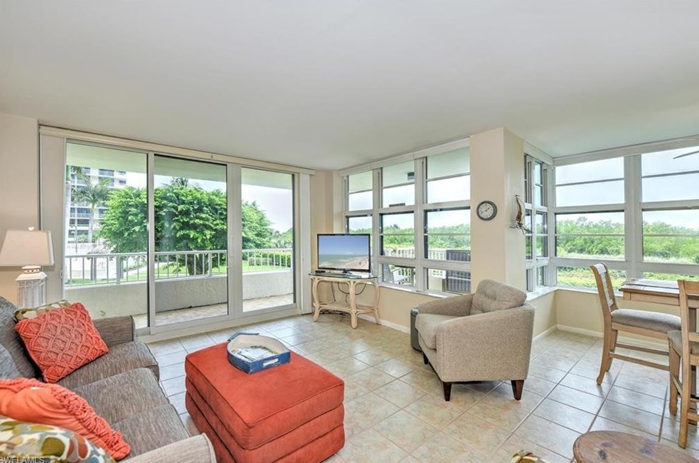 440 Seaview Ct #111, Marco Island, FL 34145