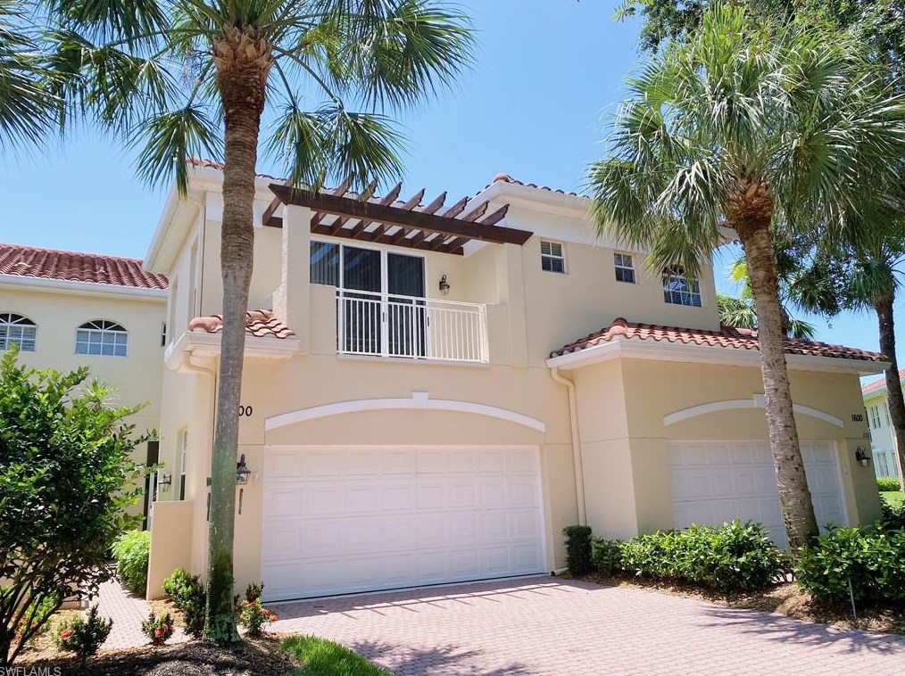 1600 Lambiance Cir Apt 102, Naples, FL 34108