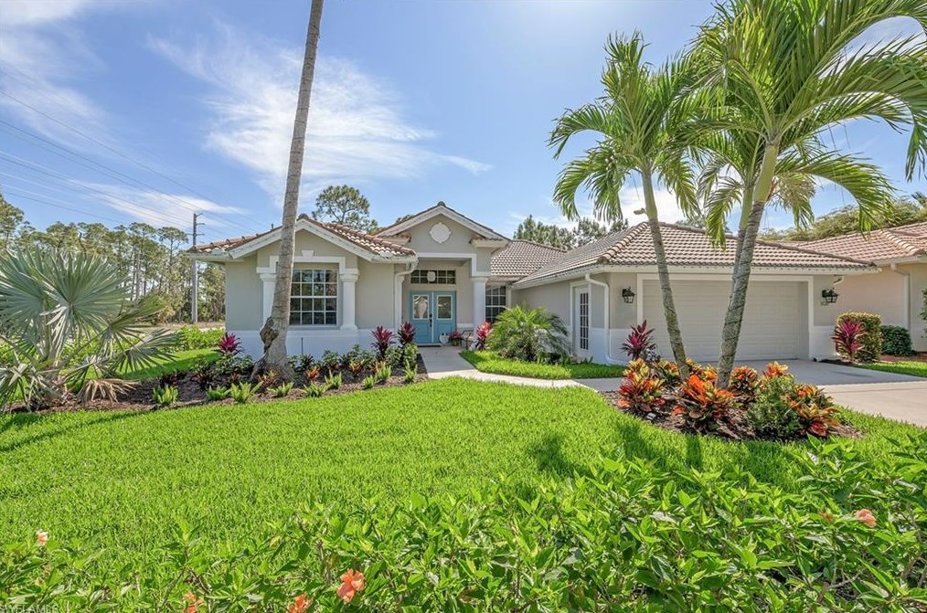 1020 Tivoli Ln, Naples, FL 34104