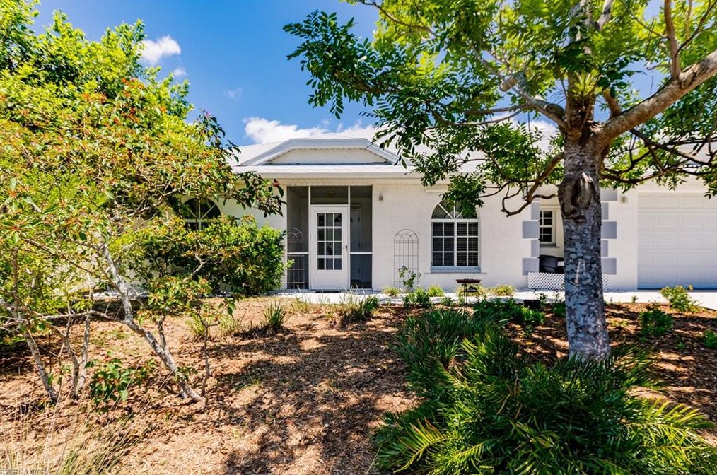 17568 Braddock Rd, Fort Myers, FL 33967-2969