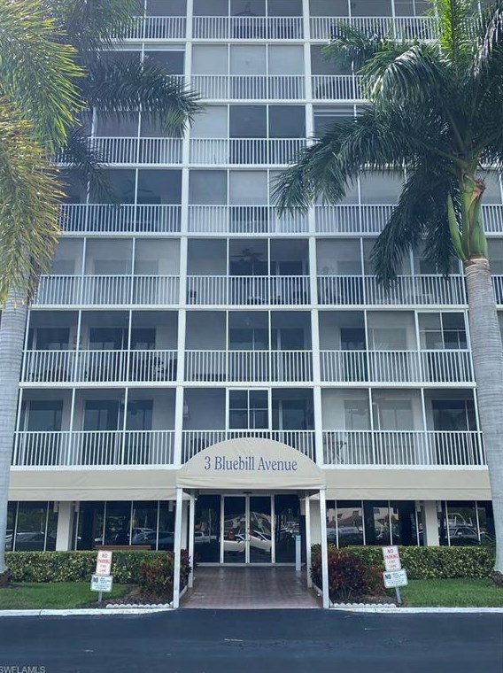 3 Bluebill Ave #211, Naples, FL 34108