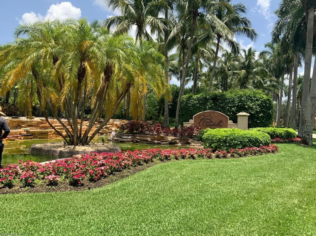 2817 Tiburon Blvd E #4-101, Naples, FL 34109