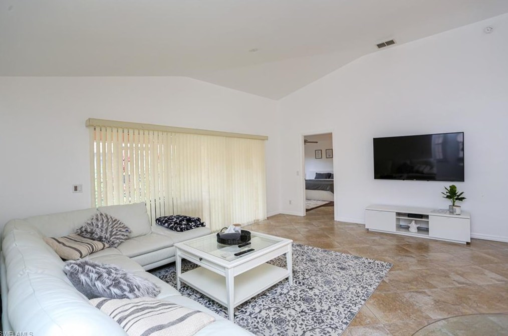 3609 Corinthian Way, Naples, FL 34105