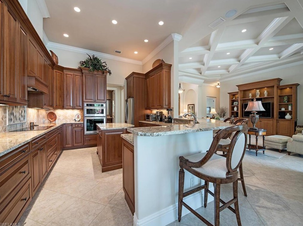 28016 Castellano Way, Naples FL  34110-2875 exterior