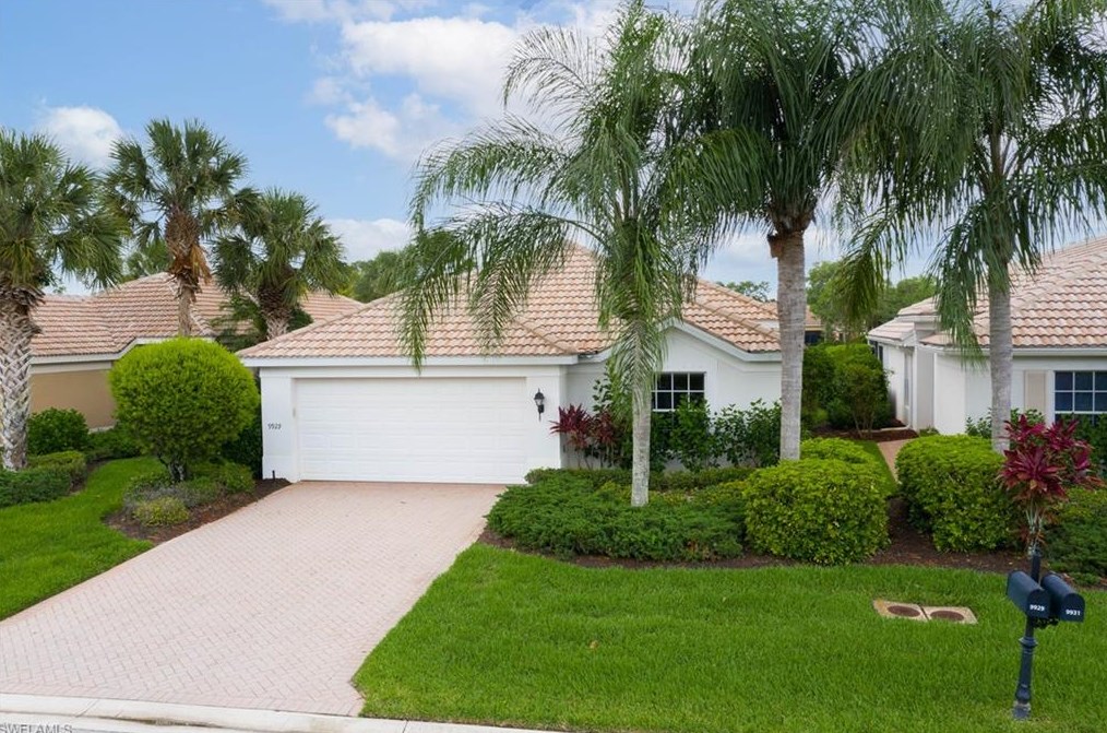 9929 Horse Creek Rd, Fort Myers, FL 33913-2001