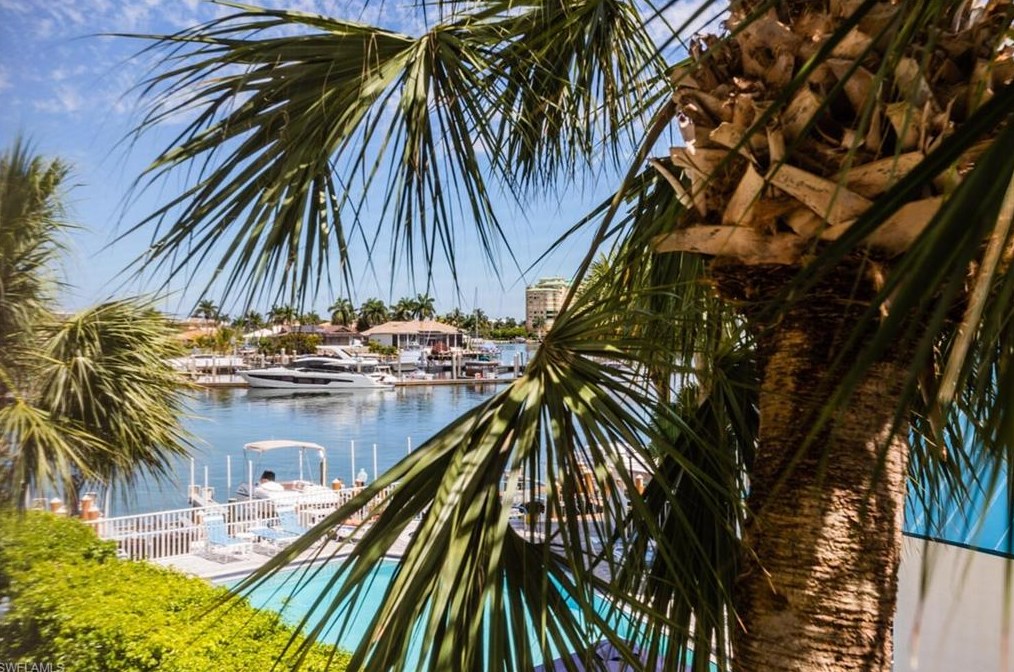 995 Anglers Cove #n-302, Marco Island, FL 34145