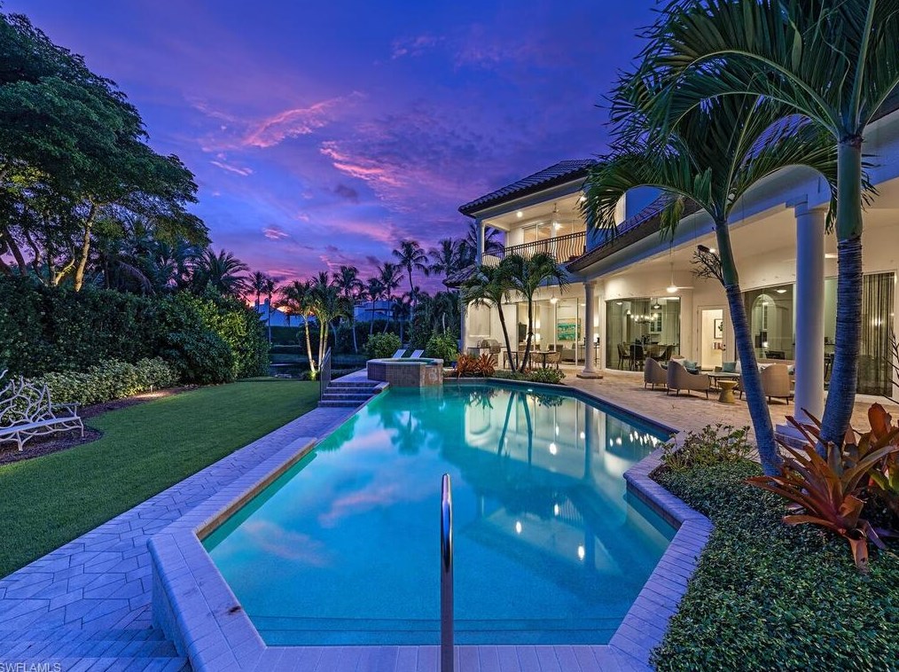 232 Little Harbour Ln, Naples, FL 34102