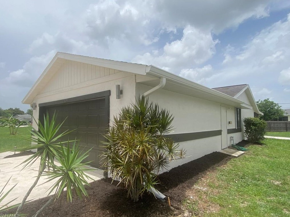 17309 Phlox Dr, Fort Myers, FL 33967-2520