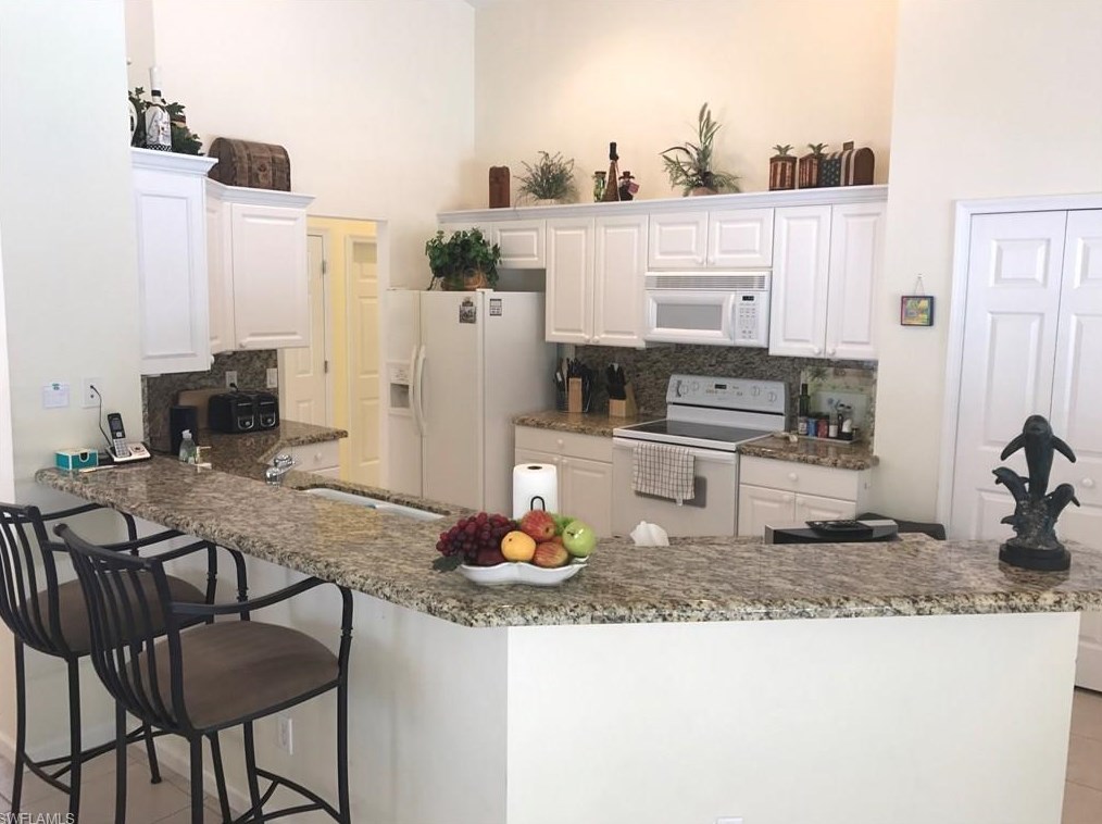 6453 Autumn Woods Blvd, Naples, FL 34109