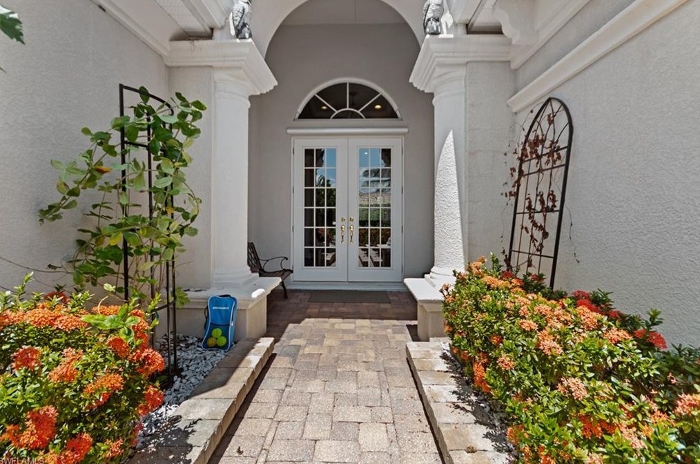 19676 Maddelena Cir, Fort Myers, FL 33967-0535