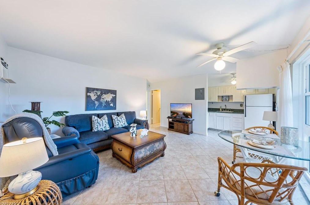 240 N Collier #d-1, Marco Island, FL 34145