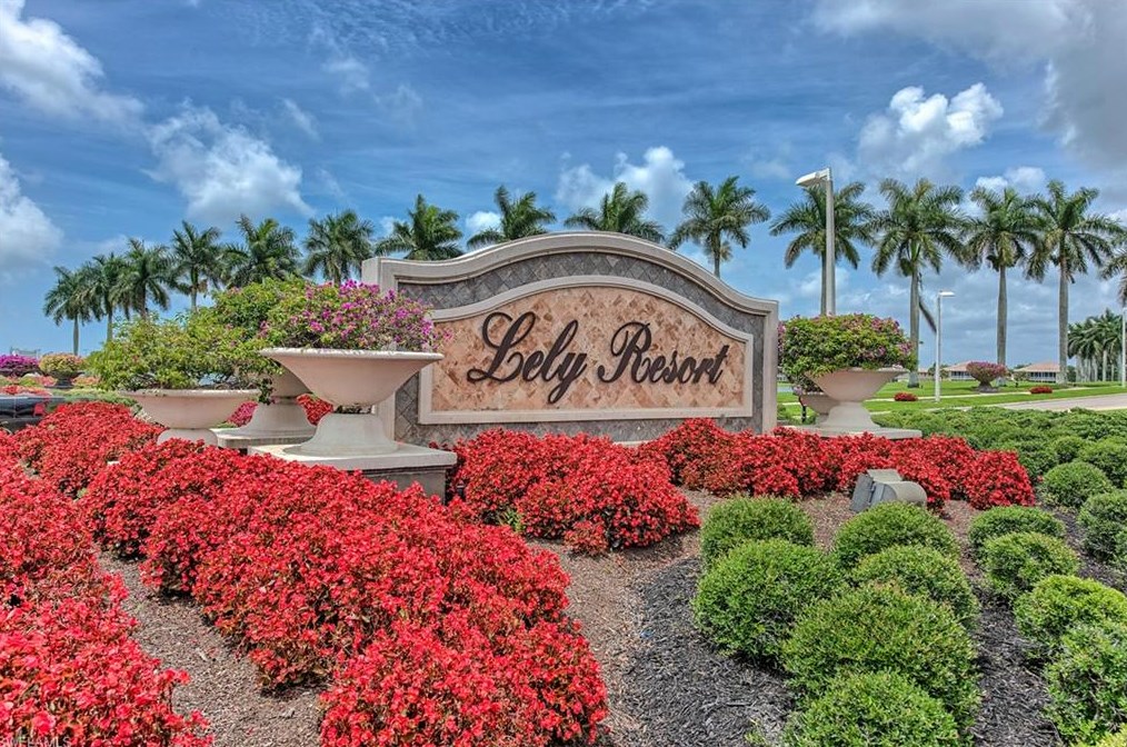 6845 Ascot Dr #202, Naples, FL 34113