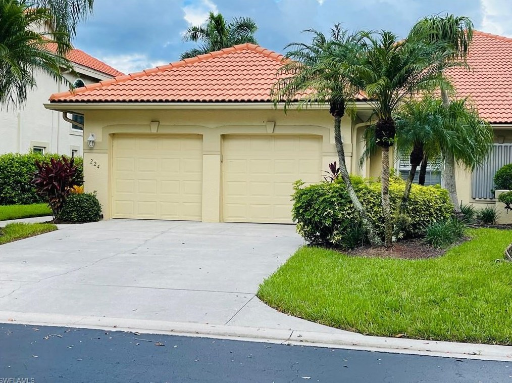 224 Napa Ridge Rd E #12, Naples, FL 34119
