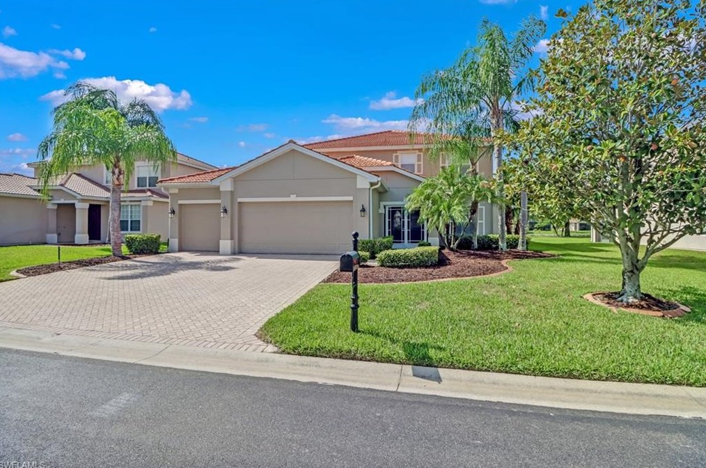 13276 Little Gem Cir, Fort Myers, FL 33913-7928