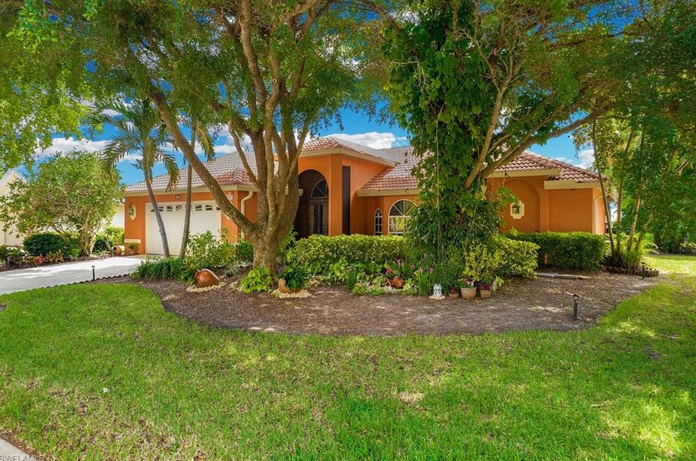 9939 Mar Largo Cir, Fort Myers, FL 33919-7326