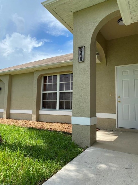 340 29th Ave, Cape Coral, FL 33991-1115