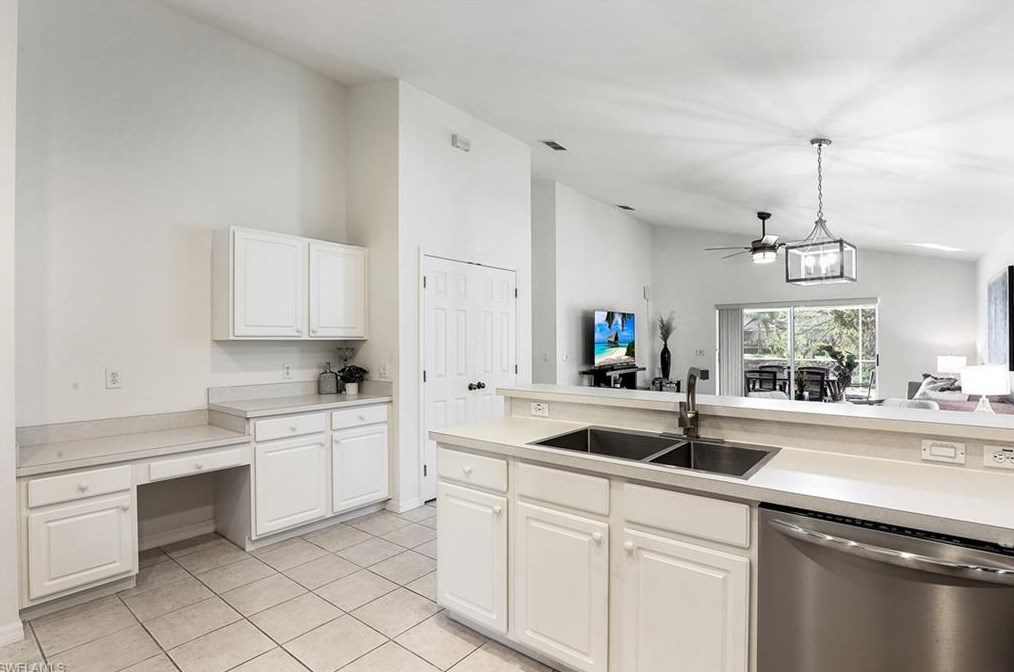 8833 Cypress Preserve Pl, Fort Myers FL  33912-0829 exterior