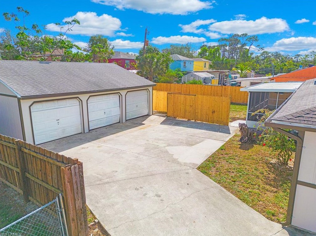 26843 Our Ct, Bonita Springs, FL 34135