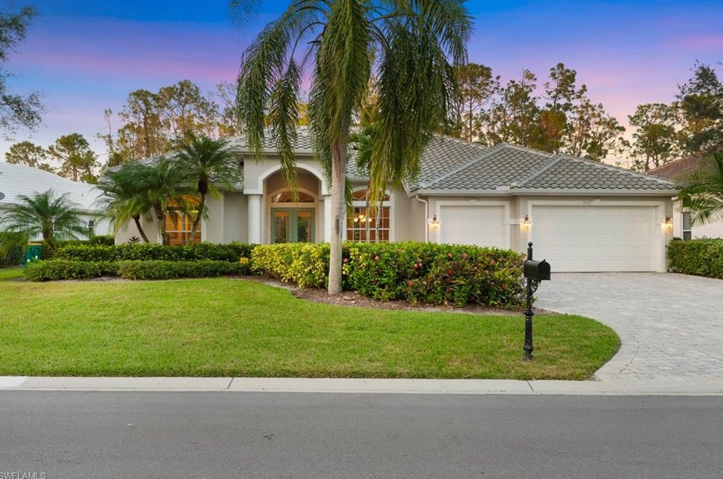 8127 Wilshire Lakes Blvd, Naples, FL 34109