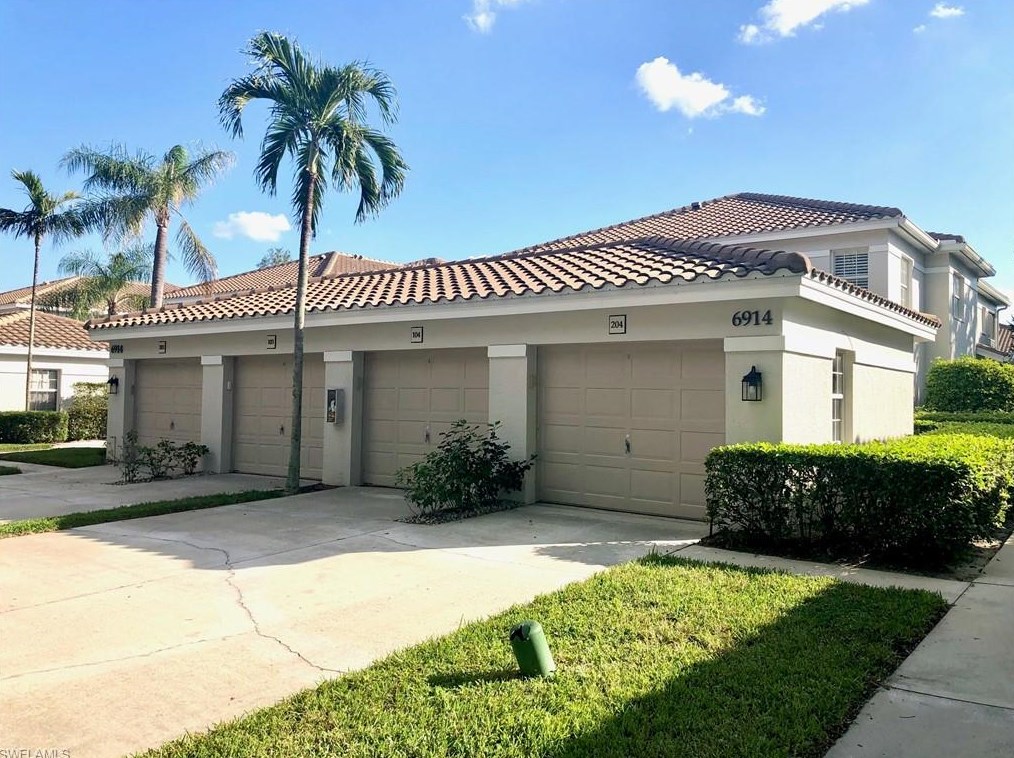 6914 Satinleaf Rd N #204, Naples, FL 34109