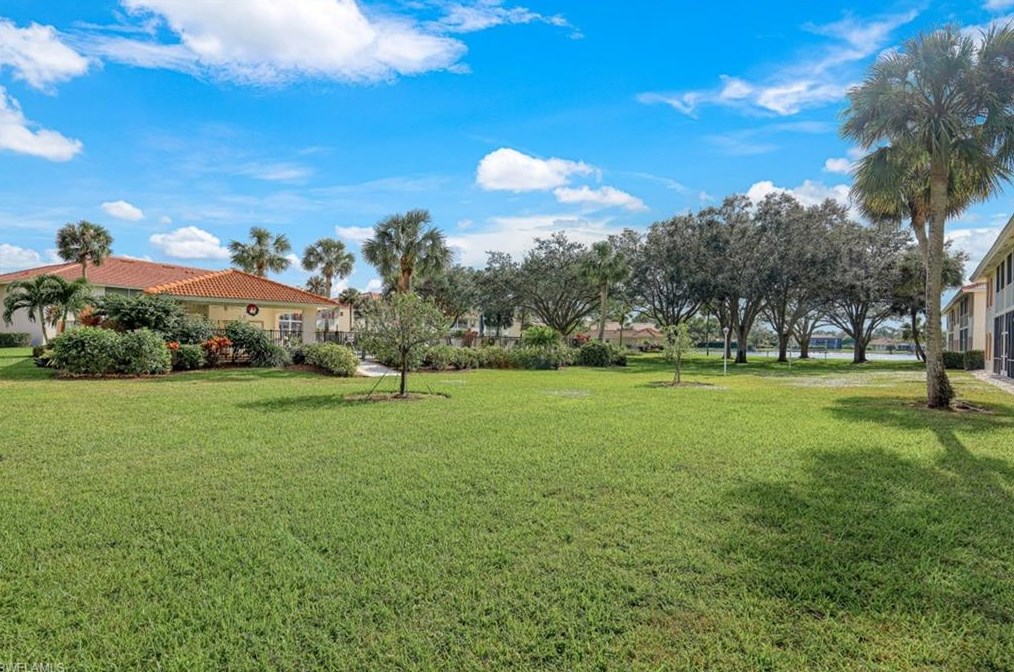 721 Mardel Dr #606, Naples, FL 34104