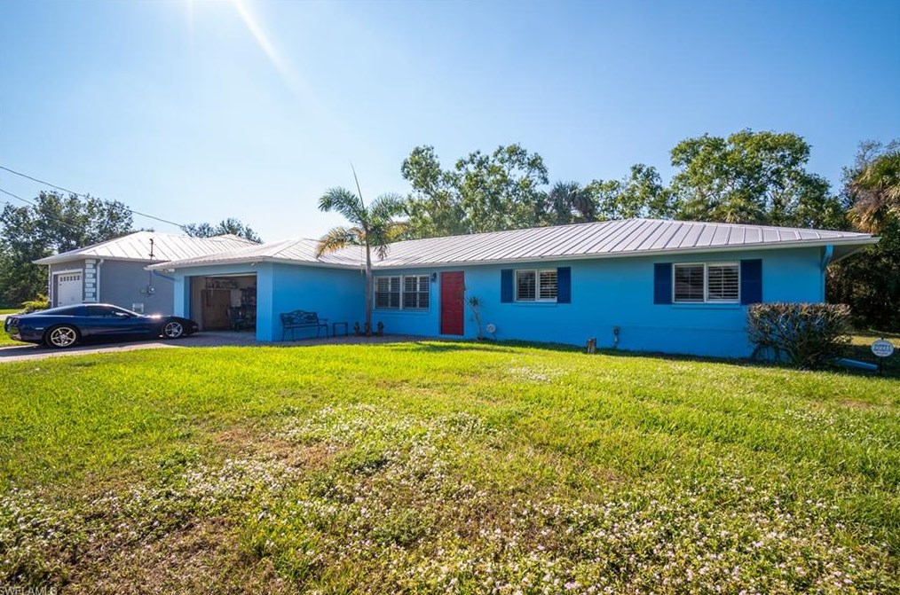 17161 Pelican Way, Fort Myers, FL 33917-3702