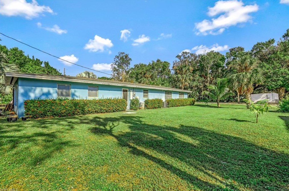 10390 River Dr, Bonita Springs, FL 34135