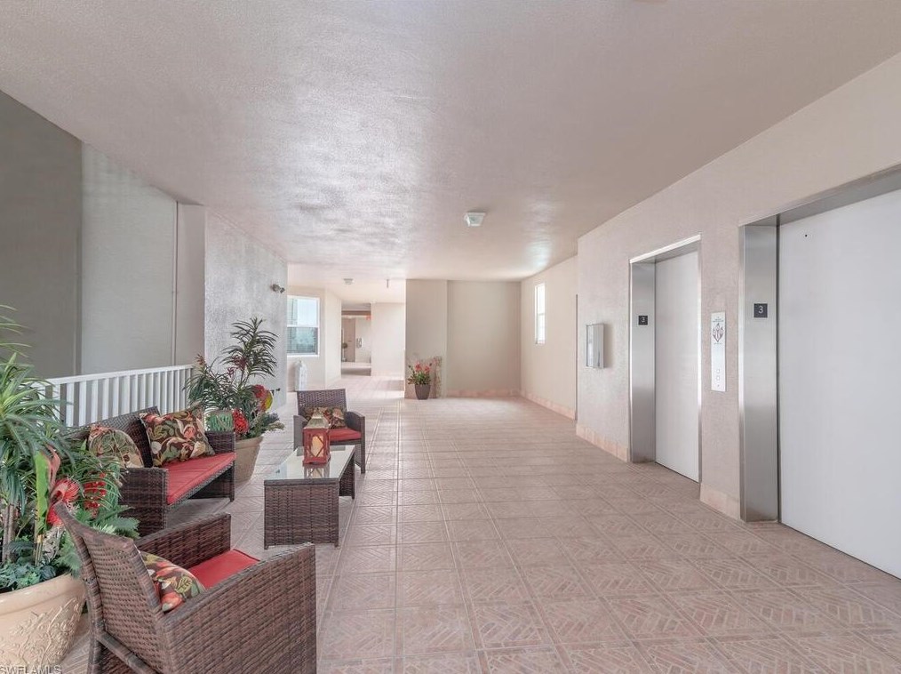 201 Vintage Bay Dr #b-12, Marco Island, FL 34145