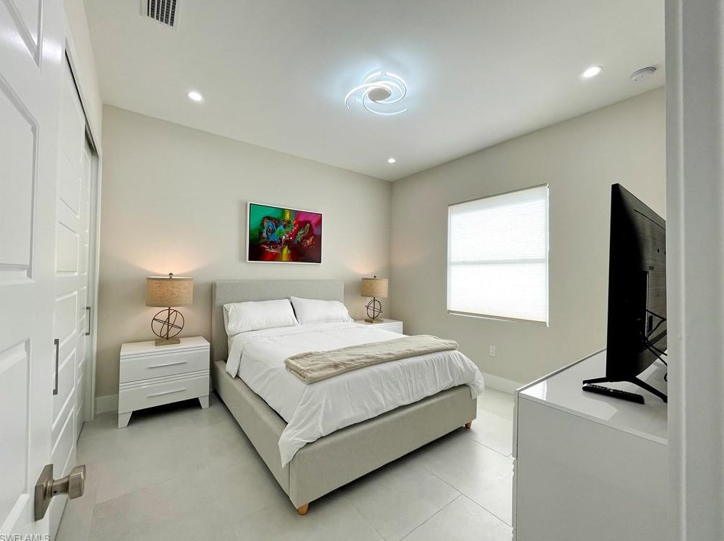 739 23 St, Naples FL 34117-1829 exterior