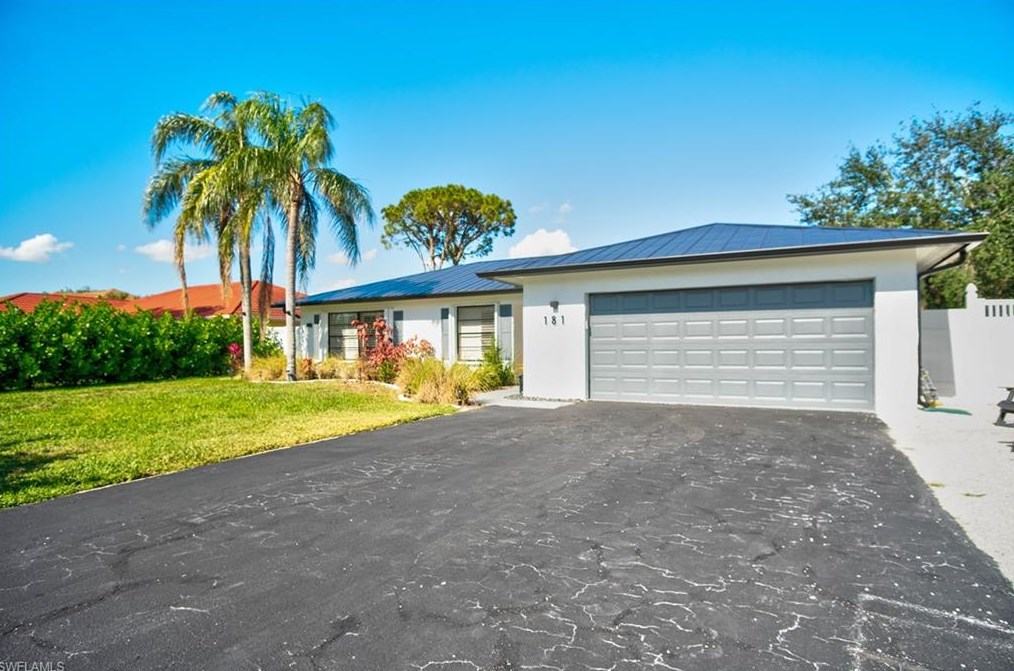 181 Mentor Dr, Naples, FL 34110