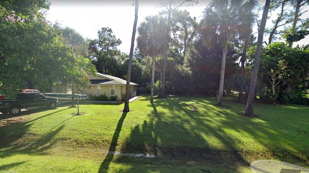 4343 Lorraine Ave, Naples FL  34104-4740 exterior