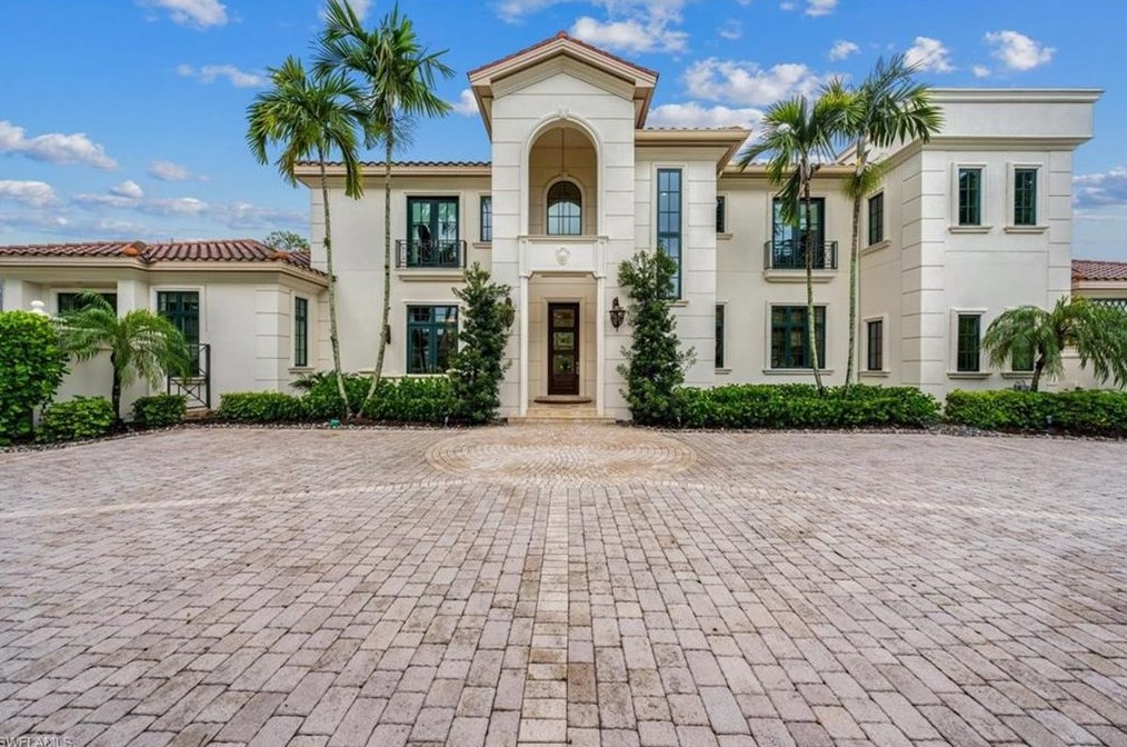 6547 Highcroft Dr, Naples, FL 34119