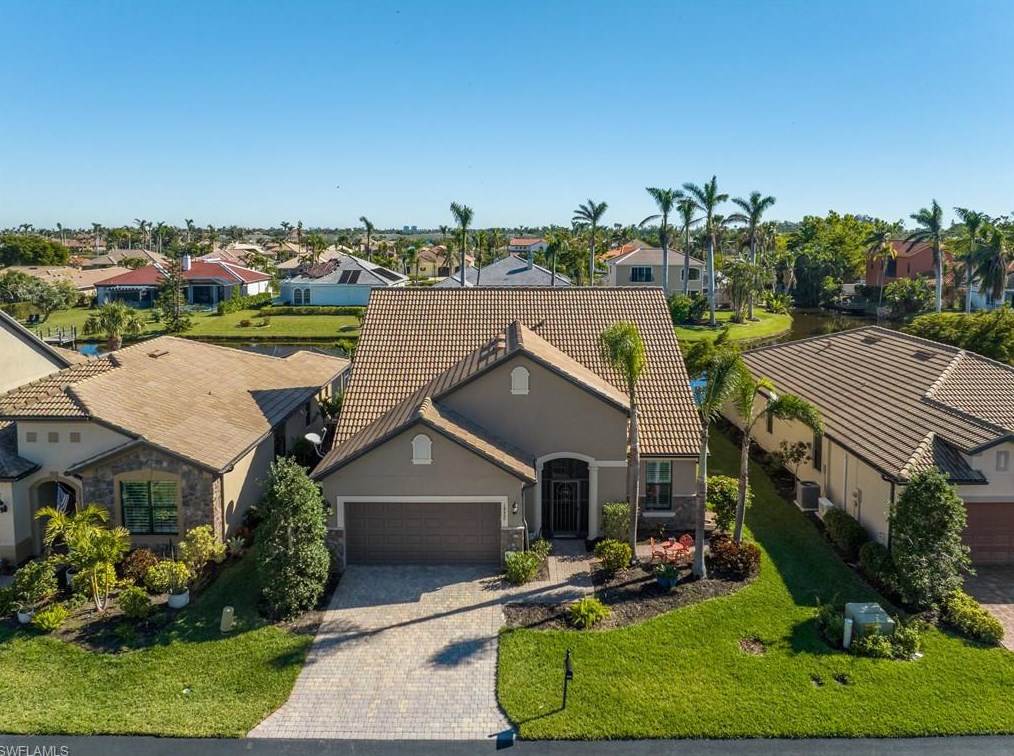 14660 Laguna Dr, Fort Myers, FL 33908-2186