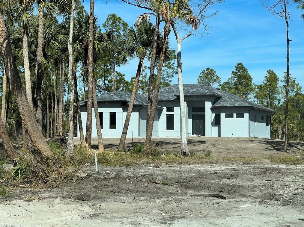 847 Golden Gate Blvd, Naples FL  34120-2171 exterior