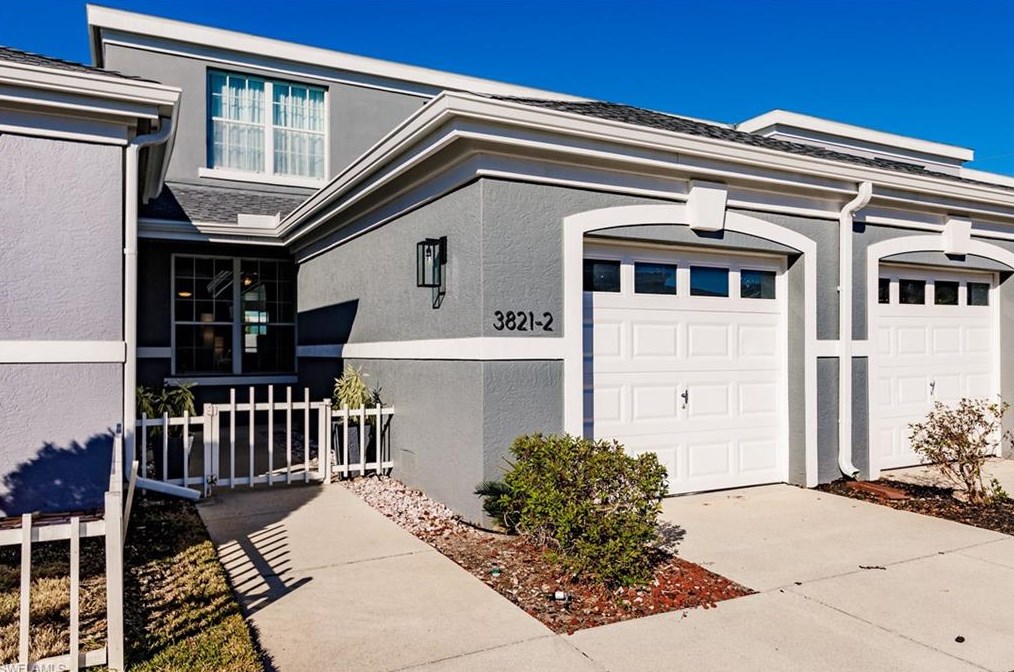 3821 Schoolhouse Rd, Fort Myers, FL 33916-7716