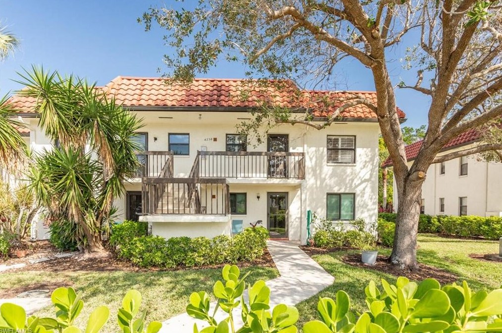 4258 27th Ct Sw #206, Naples, FL 34116