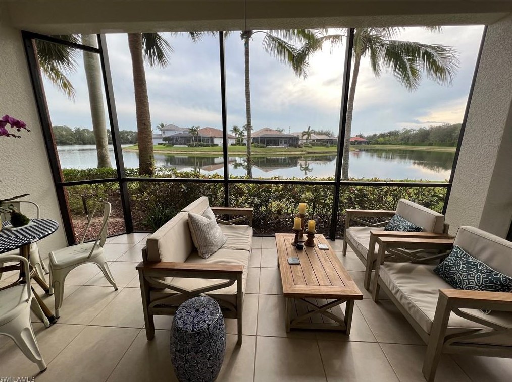 6418 Legacy Cir Apt 802, Naples, FL 34113