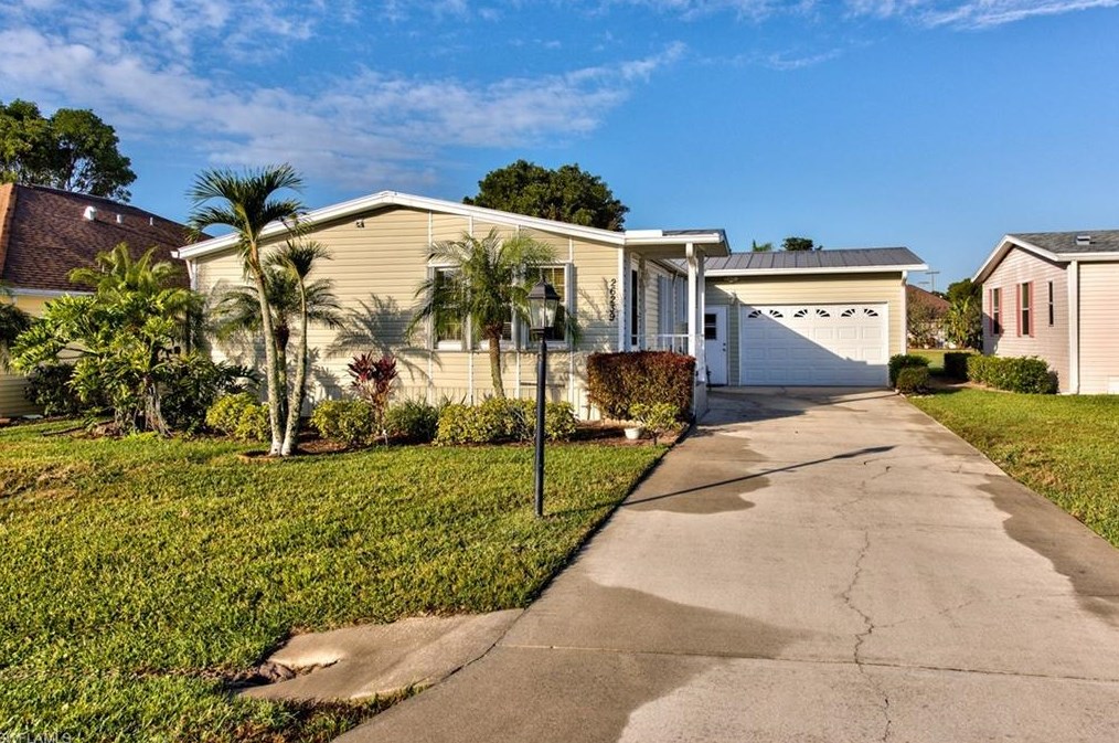 26239 Bonita Fairways Cir, Bonita Springs, FL 34135