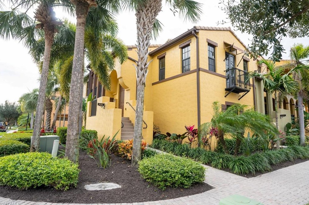 9114 Capistrano St S #85-1, Naples, FL 34113
