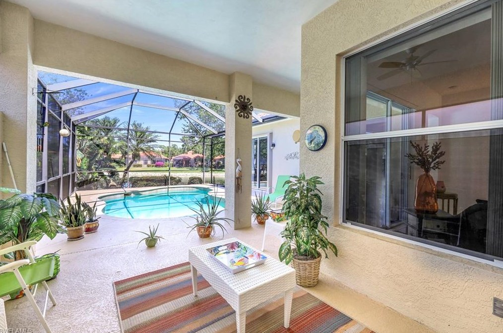 939 Fountain Run, Naples, FL 34119-1356
