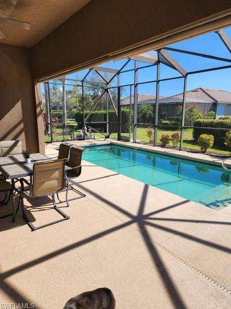 2310 Heydon Cir W, Naples, FL 34120