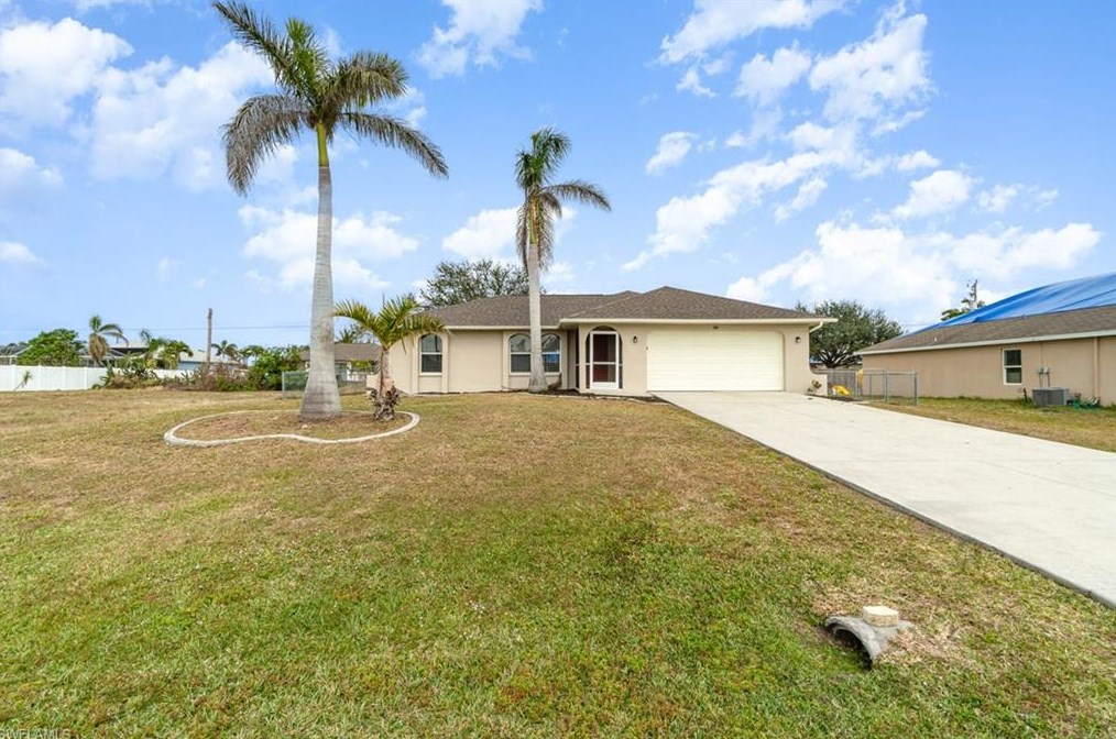 205 22nd St, Cape Coral FL  33990-4396 exterior